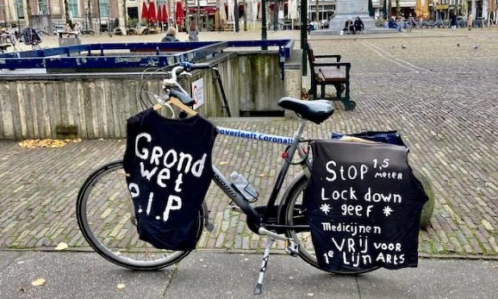 Ολλανδία: Κατακόρυφη άνοδος των υποστηρικτών θεωριών συνωμοσίας για τον κορονοϊό